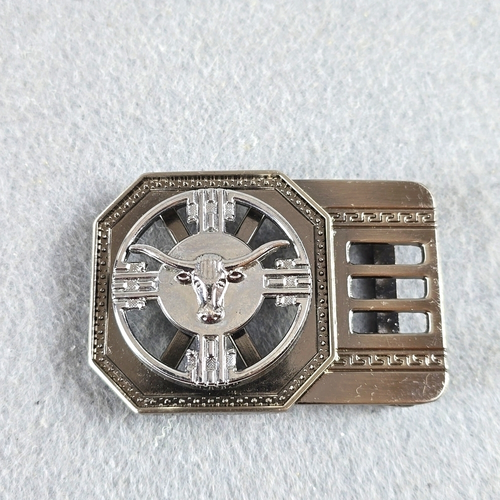 Silver Metal color Belt Buckle with interactive spinning Longhorn Bull head